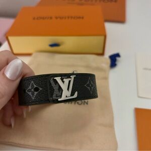 LV bracelet